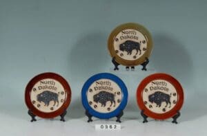 4/A 8In PLATE BISON W/ND - UPC : 840588003624